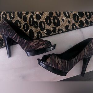 Carlos by Carlos Santana Black and Brown Patterned Heels